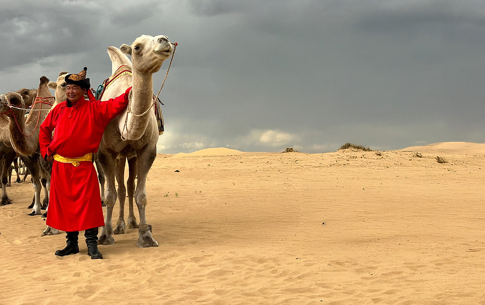 ממזרח למערב - מונגוליה