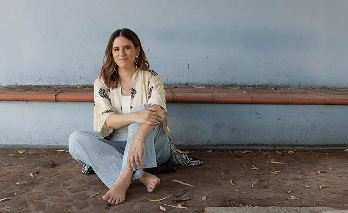 נשי - אישי מרצה: אמילי עמרוסי