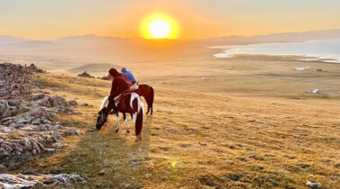 ממזרח למערב - קירגיזסטאן
